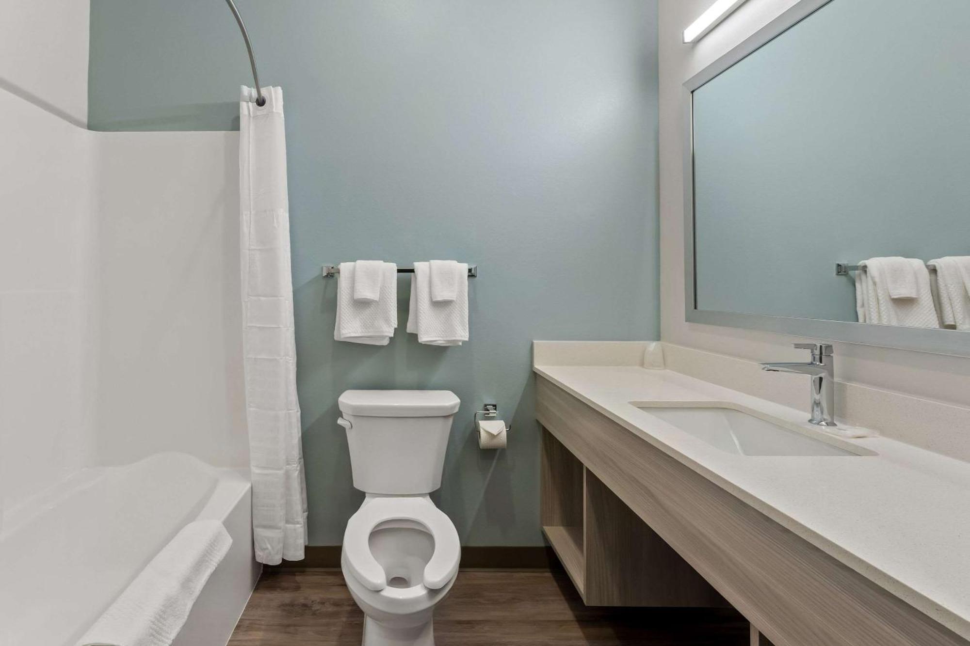 Woodspring Suites Easton Nazareth Екстер'єр фото